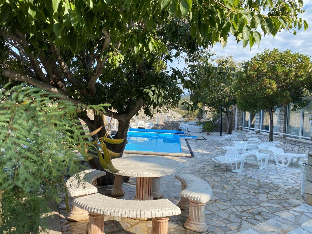 Resort Haus Toma Cesarica Exteriér fotografie